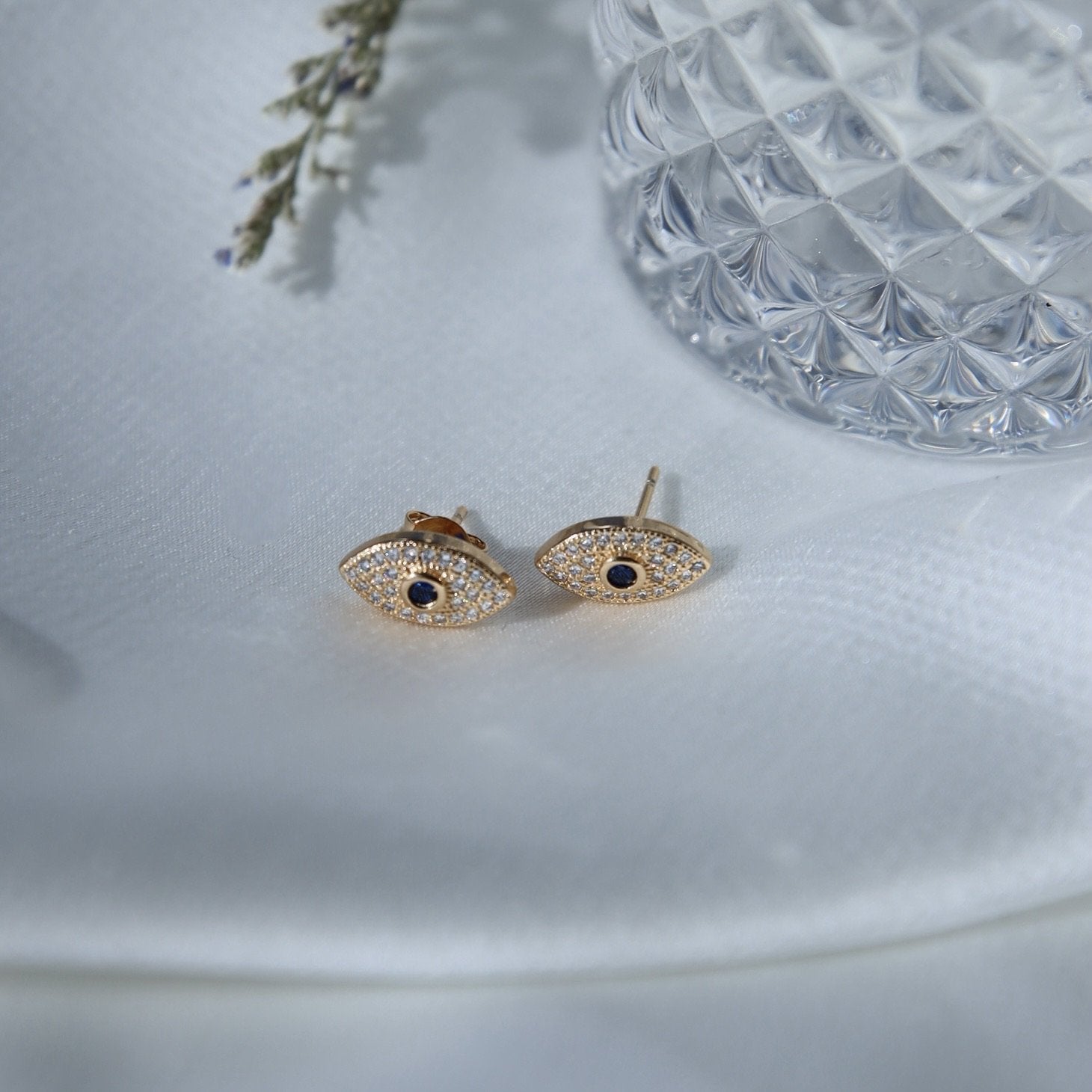 M-16 EYE SEE STARS STUDS209999