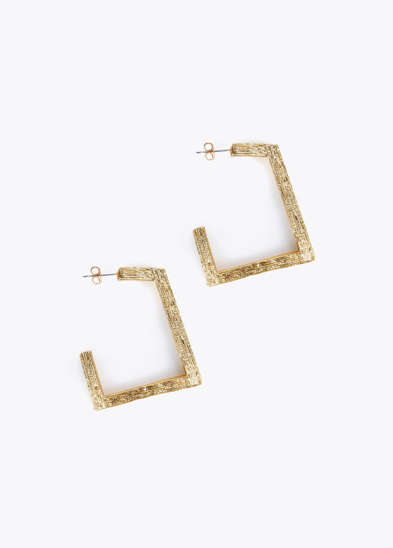 LOLA C. PENDIENTES A.CUAD DOR215930