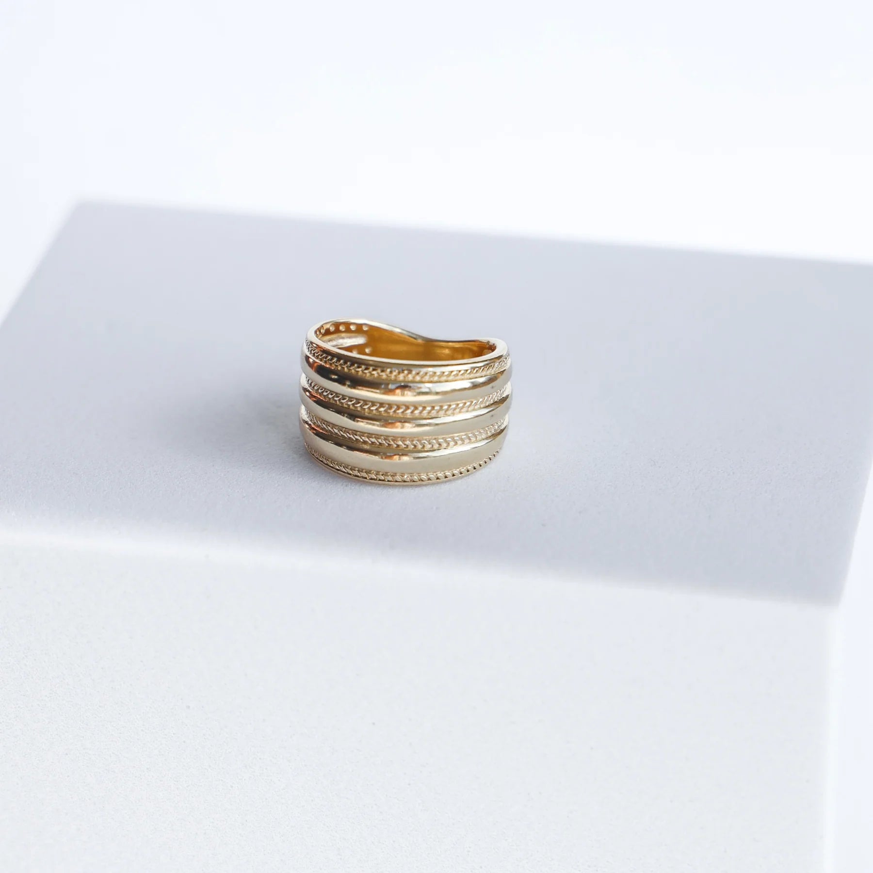 M16 STATEMENT BAND  RING219590