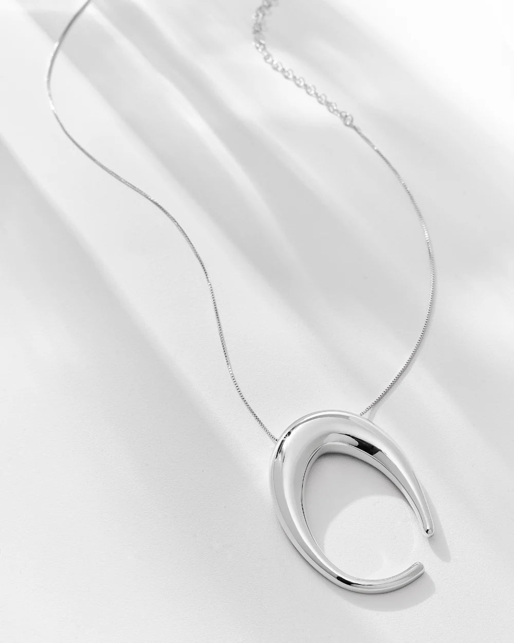 Savia Necklace